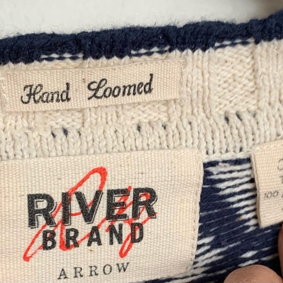 River Brand Arrow Hand Loomed V-Neck Sweater Sz M - Picture 6 of 7